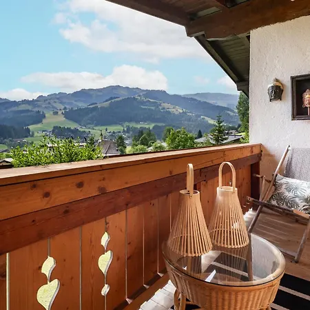 Teresa Ii Dachgeschosswohnung Mit 2 Schlafzimmern - By Nv-appartements