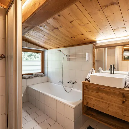 Teresa Ii Dachgeschosswohnung Mit 2 Schlafzimmern - By Nv-appartements * Kirchberg en Tyrol
